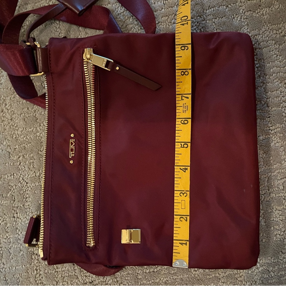 EUC Tumi Voyager Burgundy Crossbody with Gold Hardware, - Picture 8 of 9